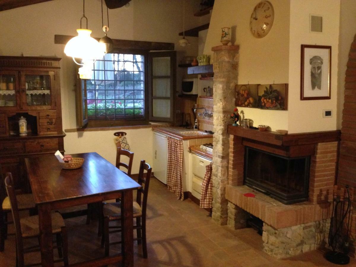Agriturismo Podere Dell' Olmo Amelia Eksteriør billede